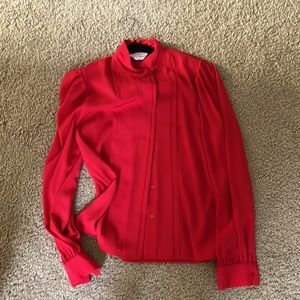 Vintage blouse. Red. Small.